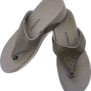 Vionic Gray Platform Sandal